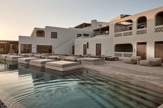 Ενισχύεται η συνεργασία μεταξύ Bain Capital και SWOT Hospitality